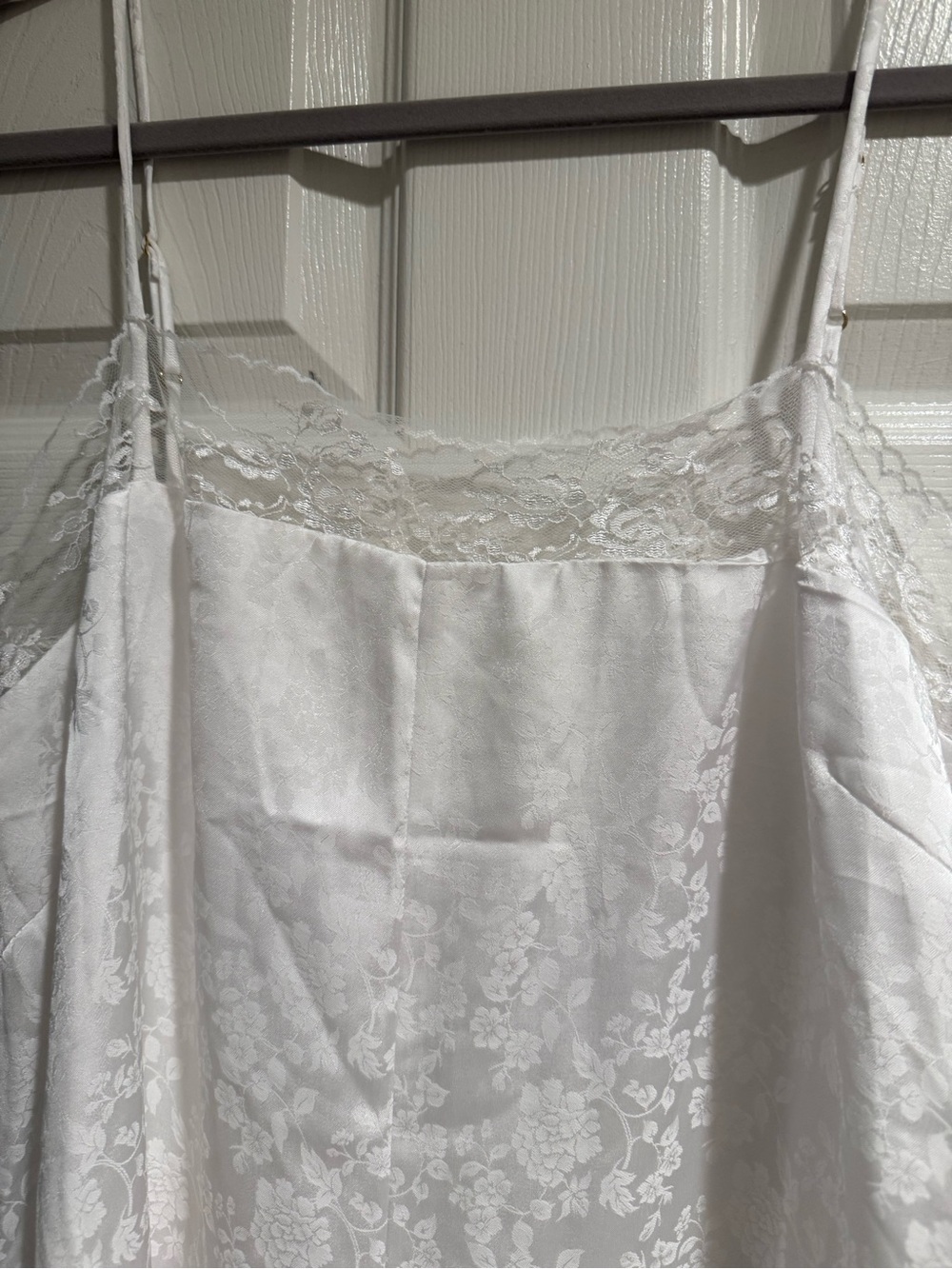 Petal & Pup Alisha White Lace-Trim Maxi Dress - Picture 4 of 6